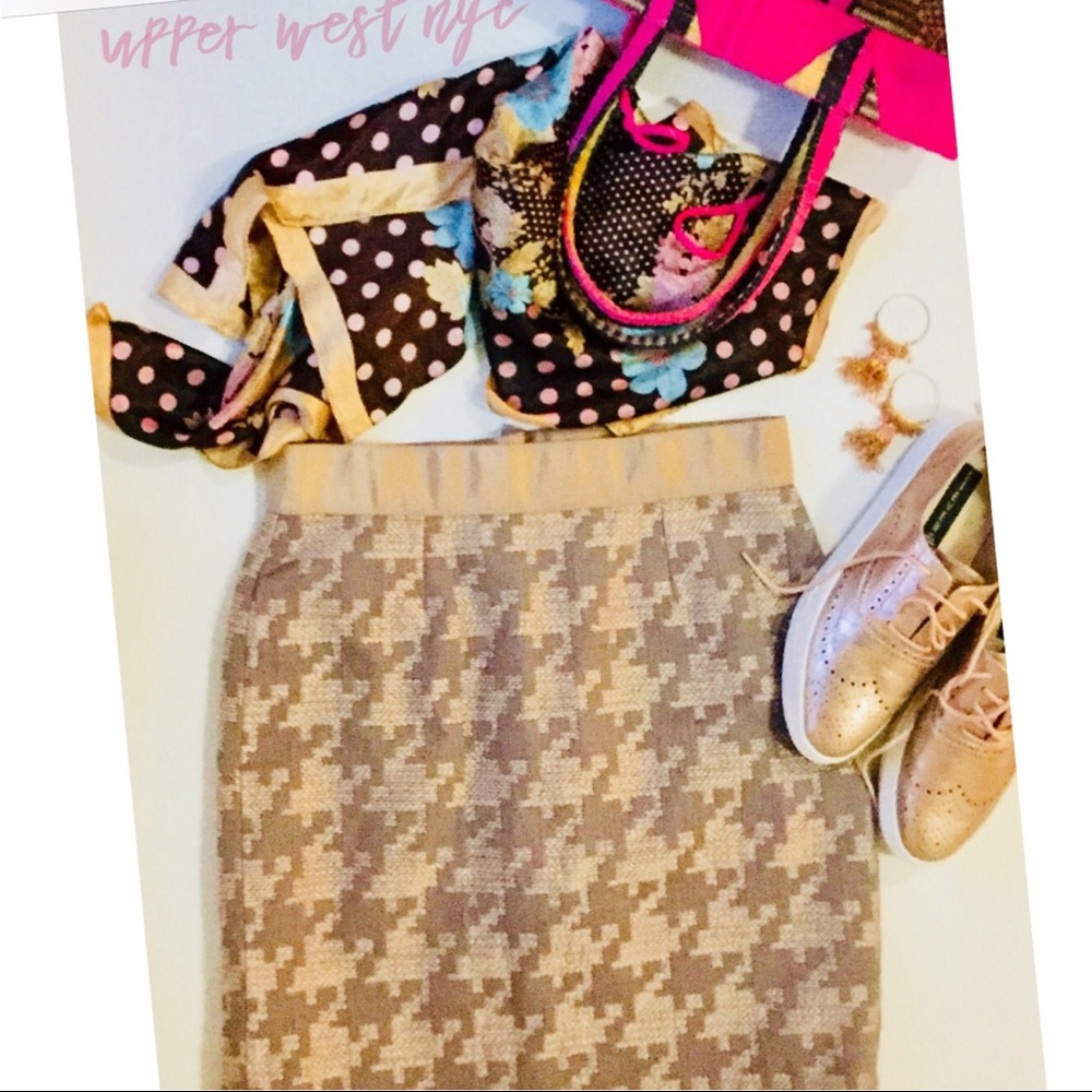 Flirty Pink and Gray Houndstooth Mini,